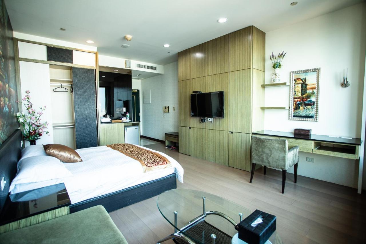 85 Season Apartment Kaohsiung Luaran gambar