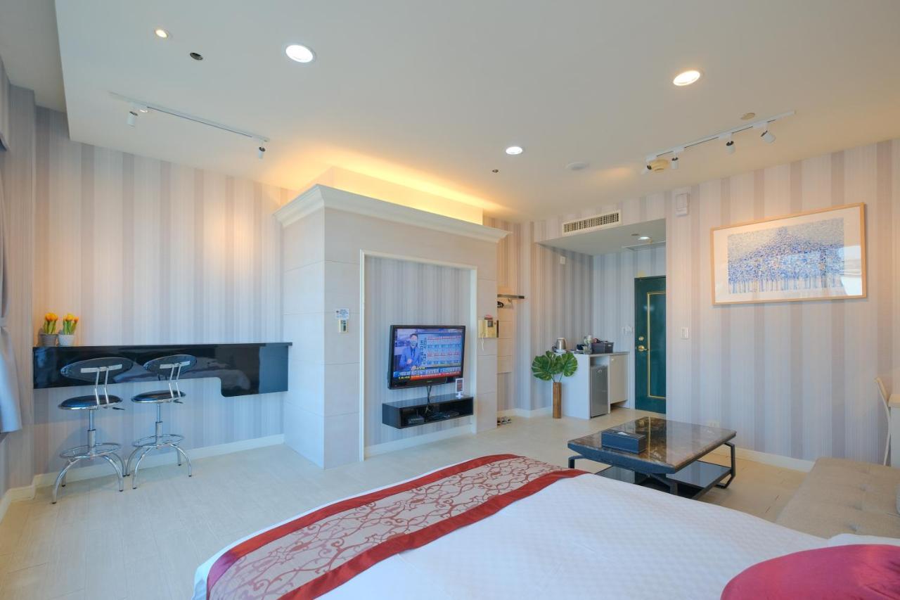 85 Season Apartment Kaohsiung Luaran gambar