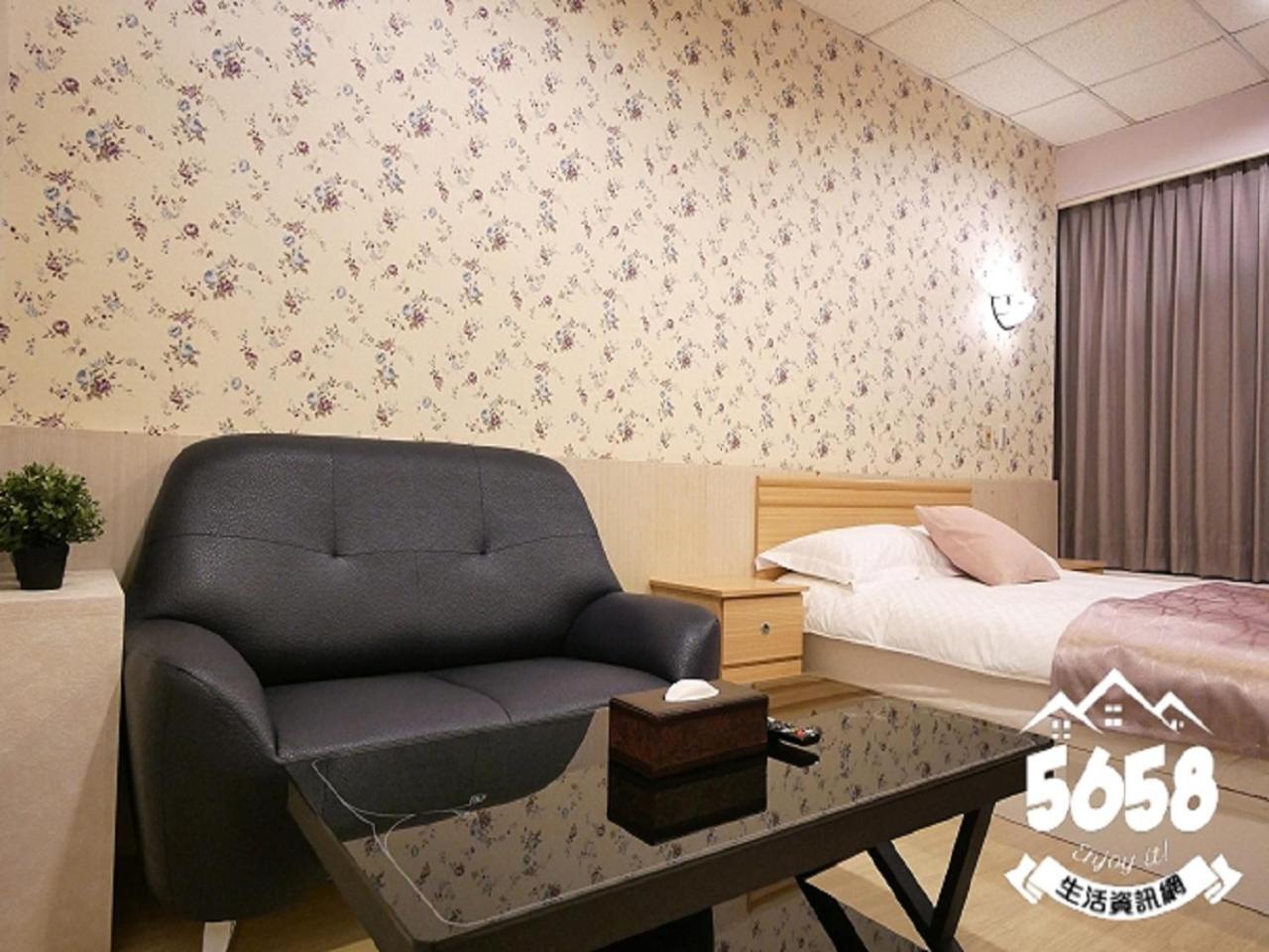 85 Season Apartment Kaohsiung Bilik gambar