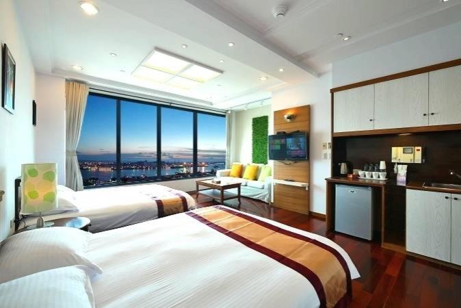 85 Season Apartment Kaohsiung Luaran gambar
